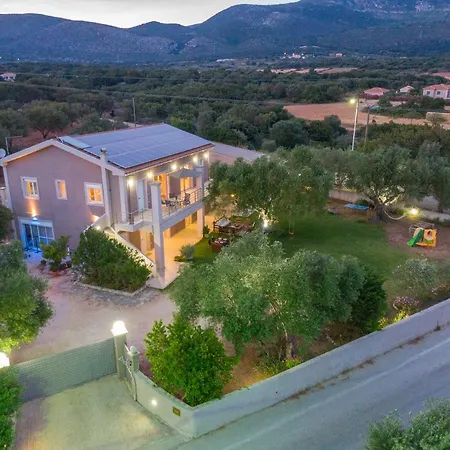 Cicada Holiday home Karavados